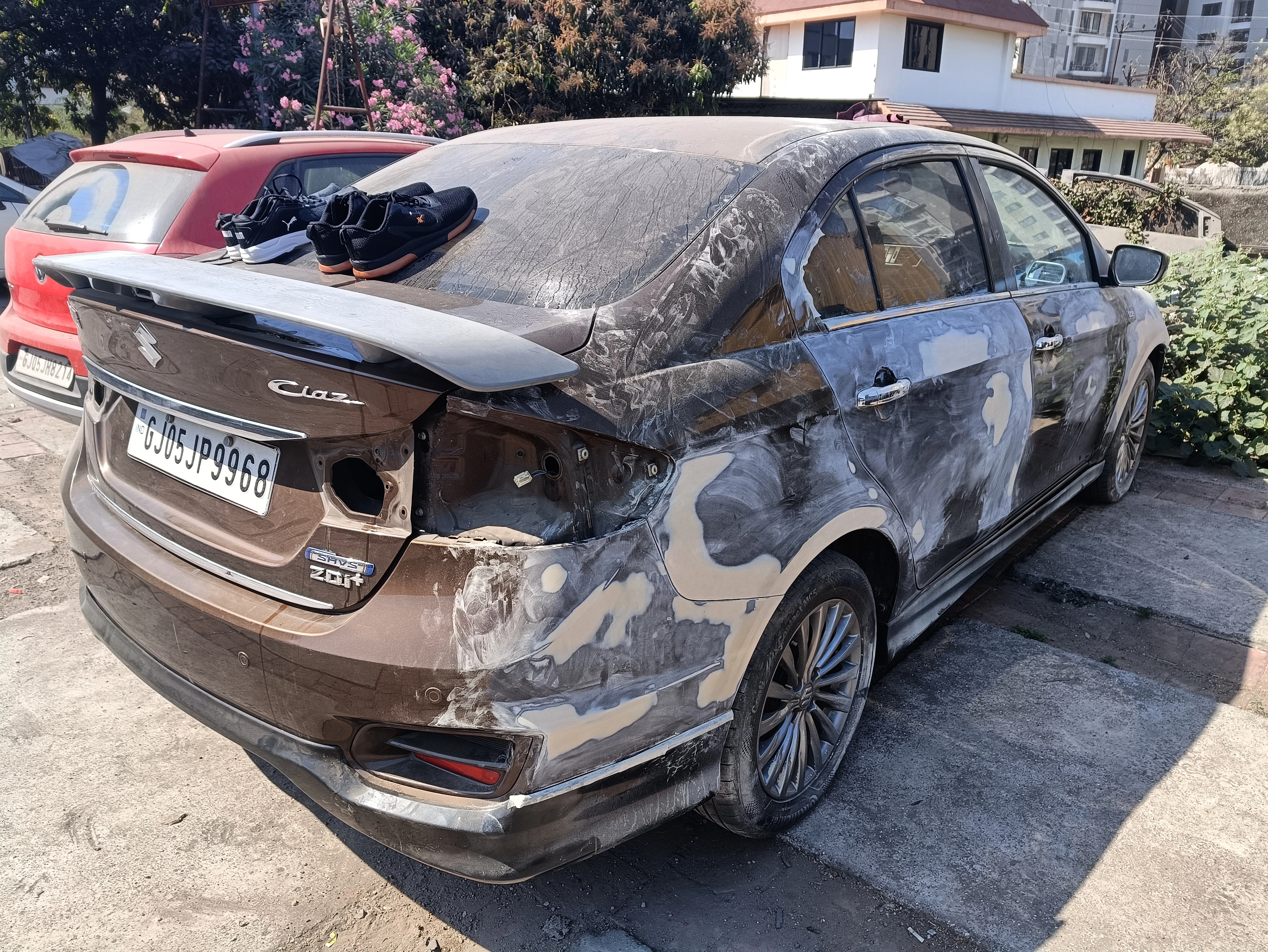 Denting. Painting & Accident Repairs description